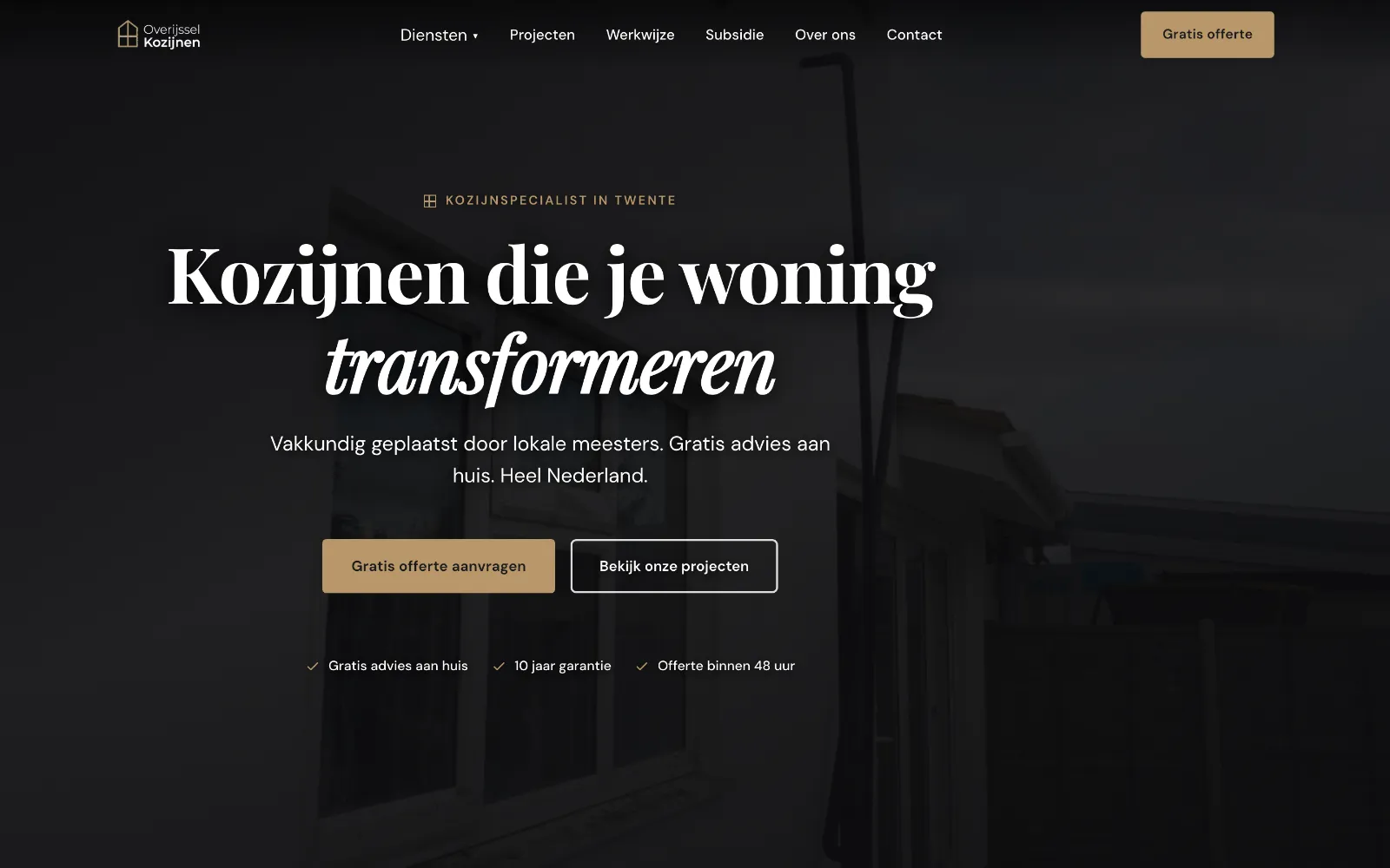 De homepage van Overijssel Kozijnen op een laptop