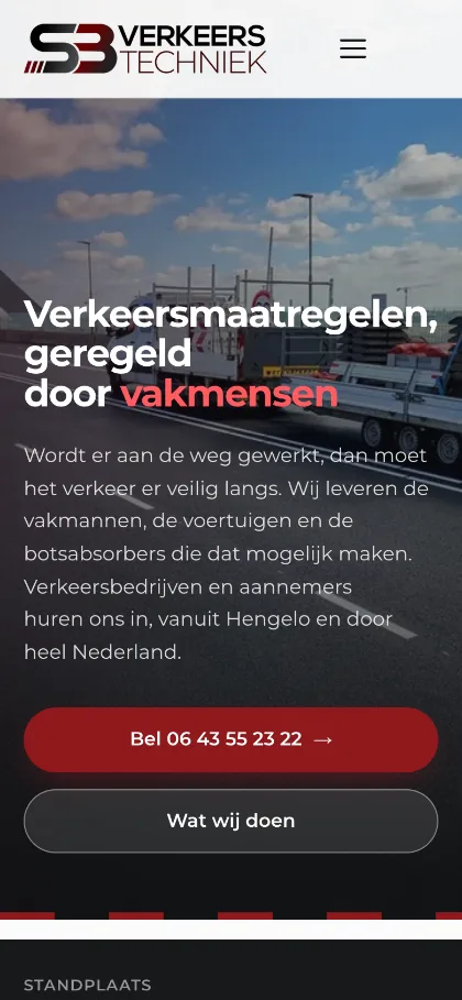 De homepage van SB Verkeerstechniek op een telefoon